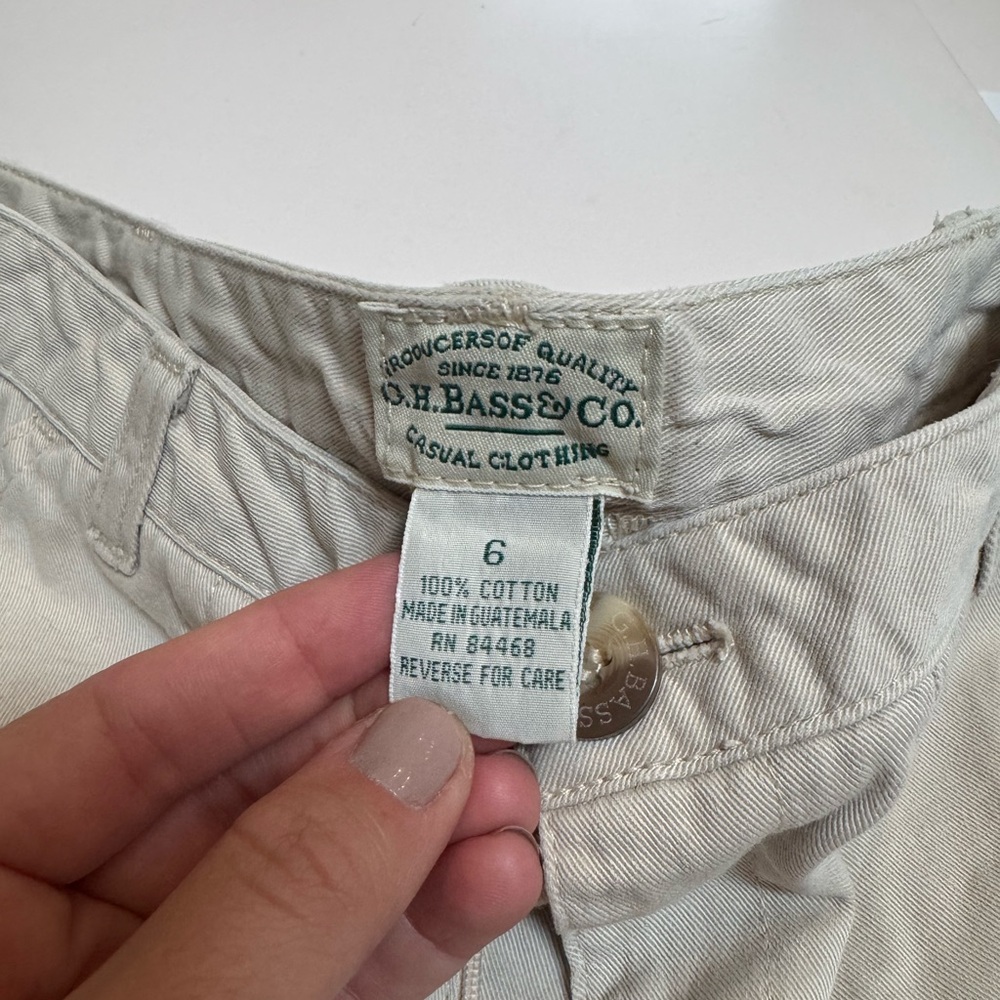 Bass Light Beige khakis